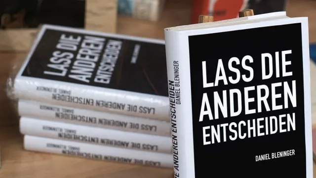 [LDAE (“Let the others decide”)](http://www.vimeo.com/bleninger/ldaesubs) by Christoph Schwarz will be shown in ORF III