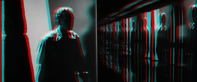 Einzelbild aus „back track“, anaglyph
