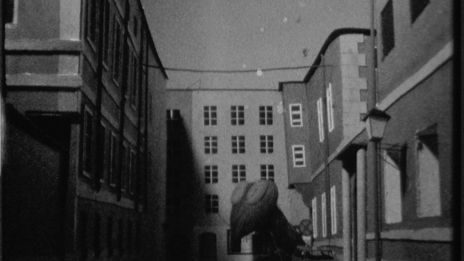 “Monster in Salzburg”, still, 1982