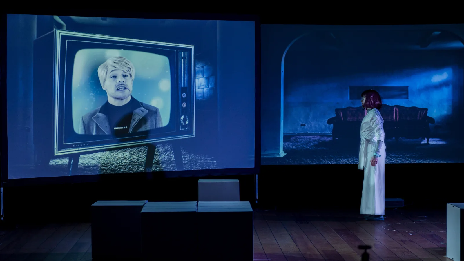 Valdemar Villadsen und Anna Herbst in „Nova – Imperfecting Perfection“ von Franz Danksagmüller, Dortmund, Juni 2019
