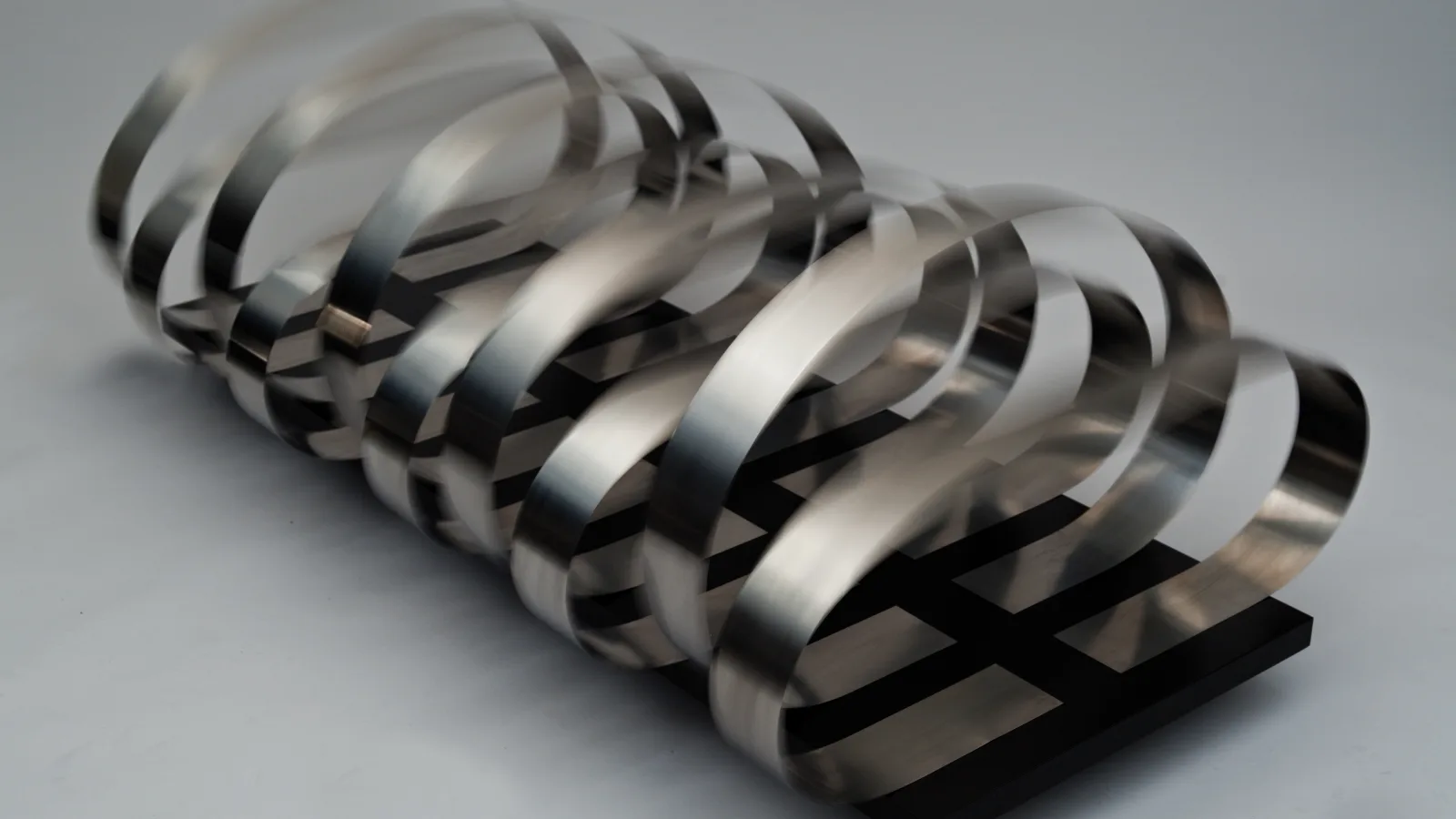 „Sukkubus“ von Peter Tilg, gezeigt bei The Essence10 – Hyperaktive Prototypen, 2010