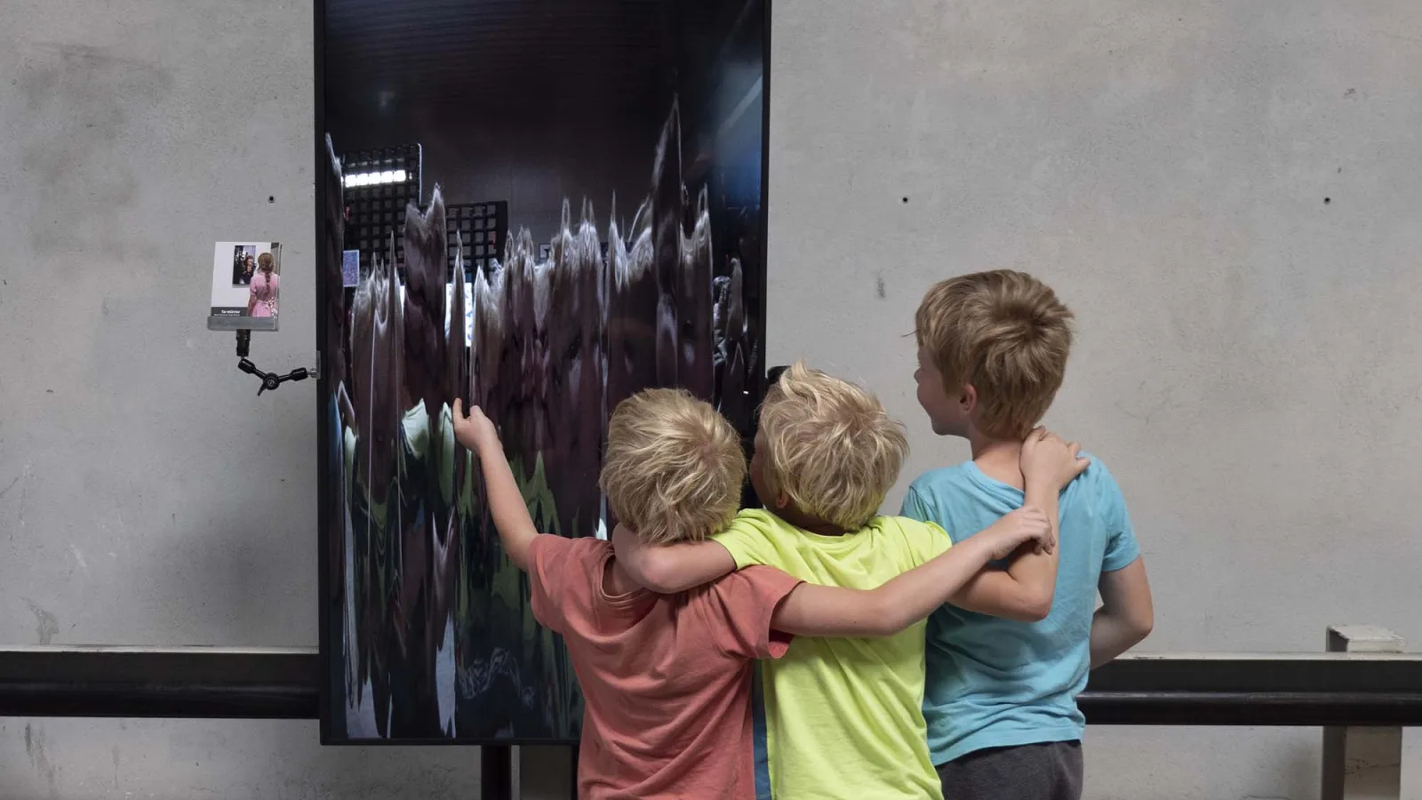 tx-mirror in der PostCity, Ars Electronica, September 2019